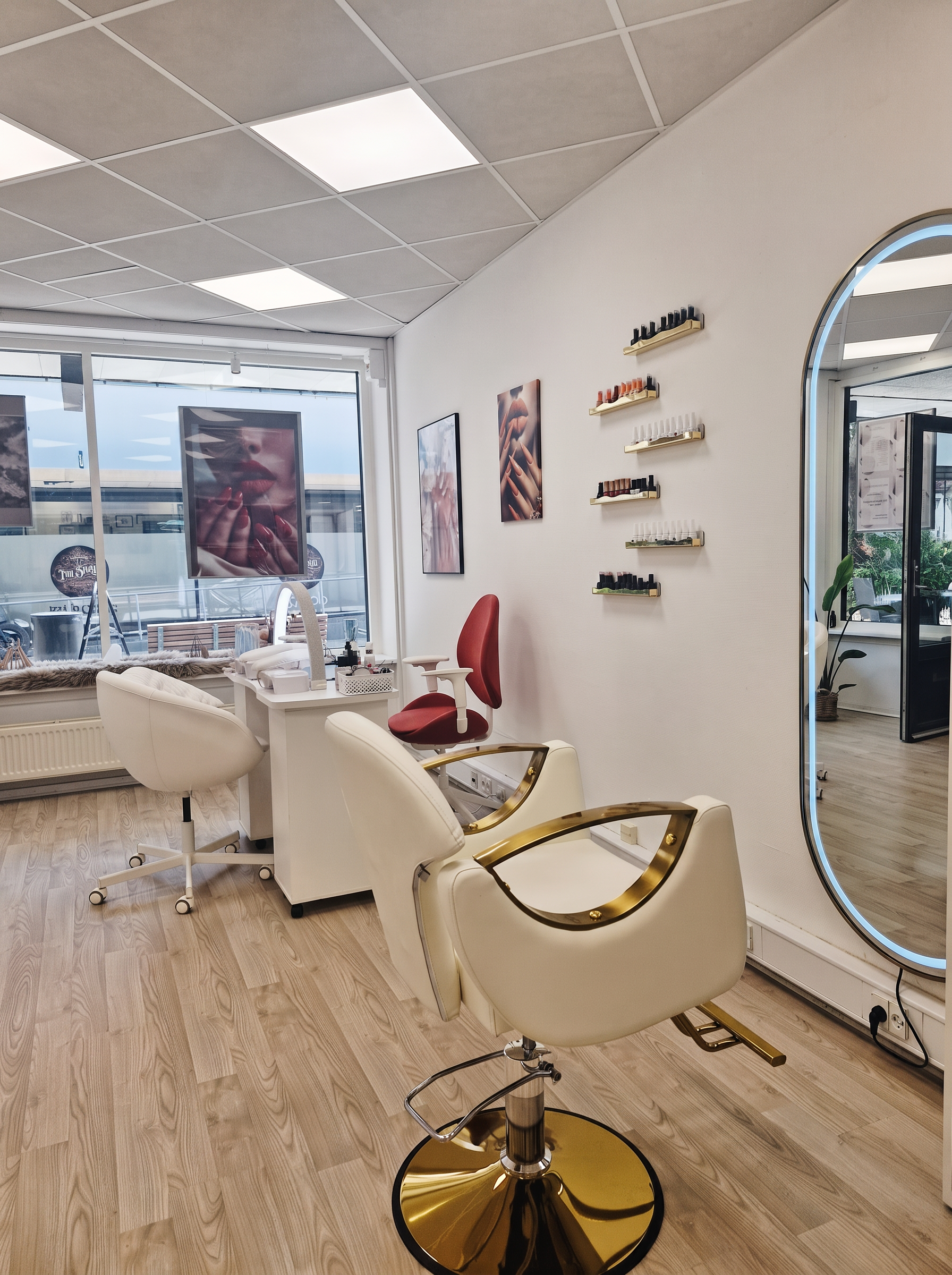Inside the Sallytish Beautyspa studio